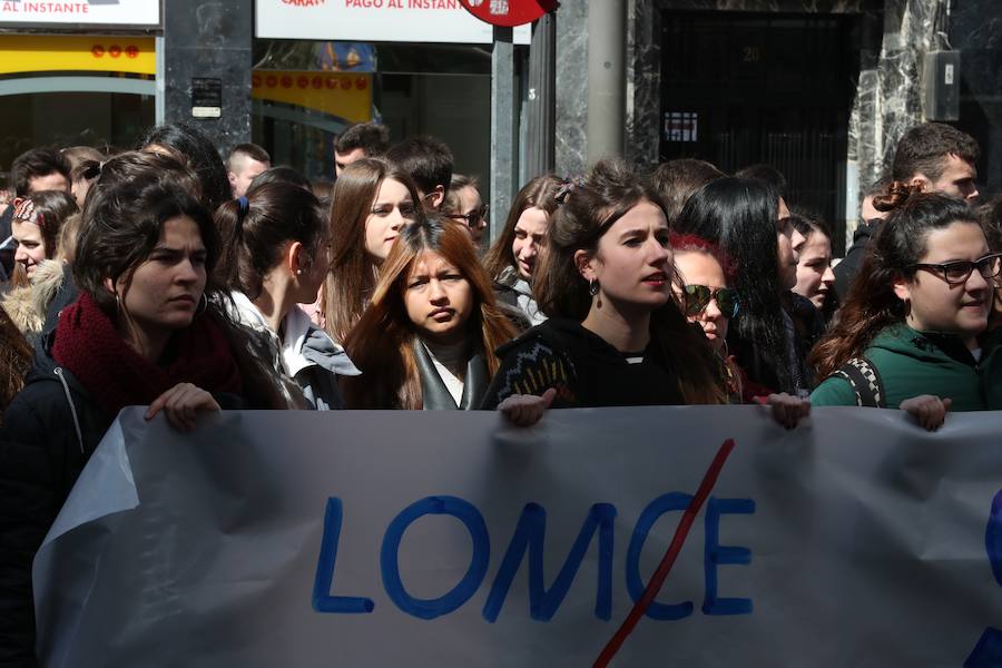 Manifestación contra la Lomce en Bilbao