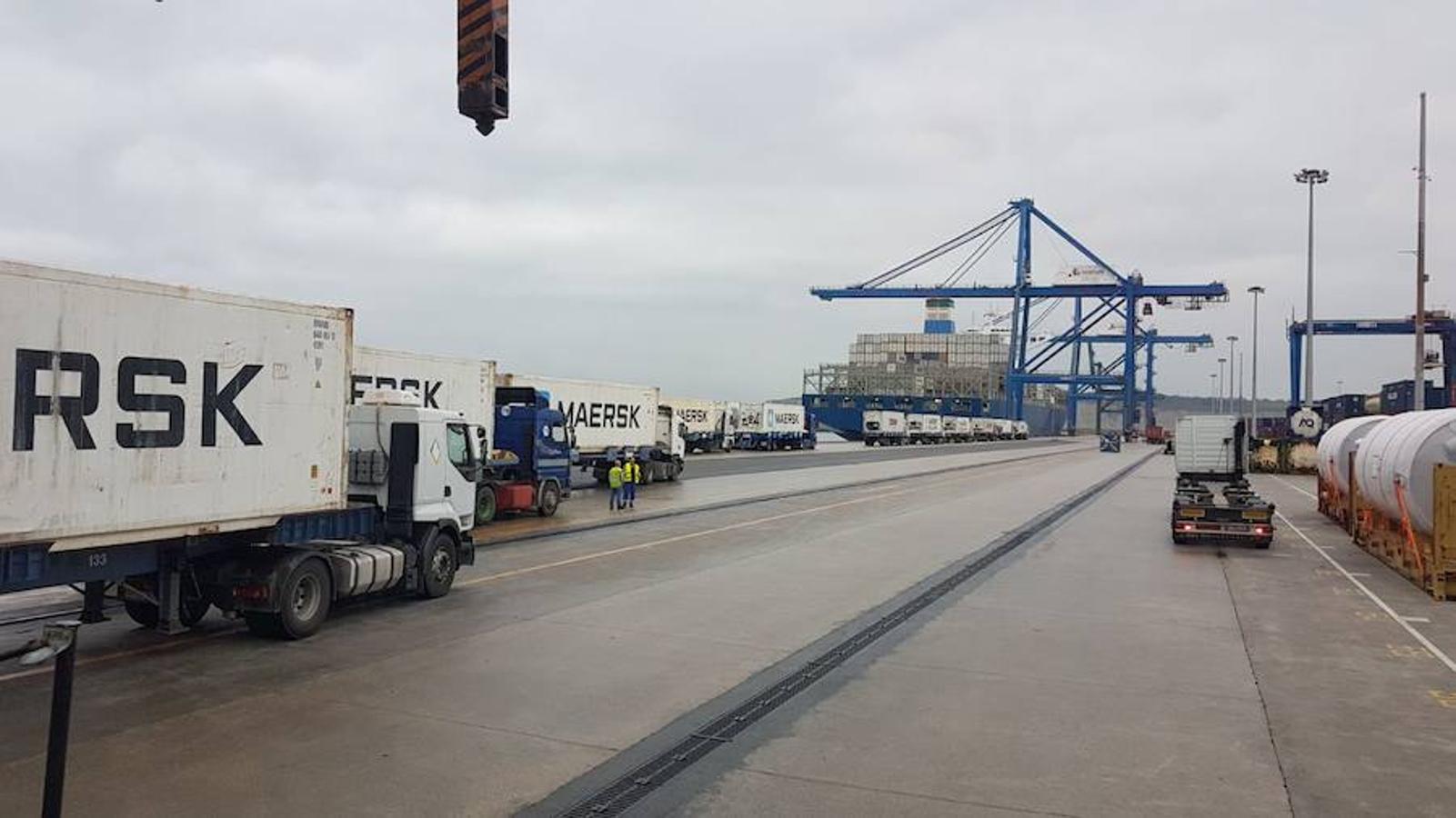 El mayor portacontenedores de la historia del Puerto de Bilbao