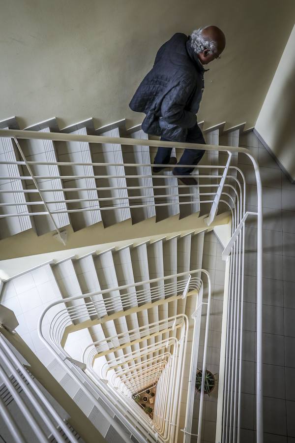 Recorrido gráfico por la torre de control del aeropuerto de Loiu