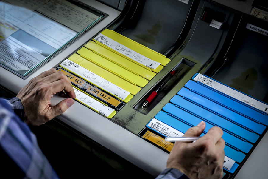 Recorrido gráfico por la torre de control del aeropuerto de Loiu