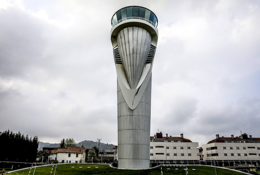 Recorrido gráfico por la torre de control del aeropuerto de Loiu