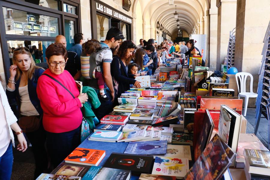 Vitoria lee a sus autores