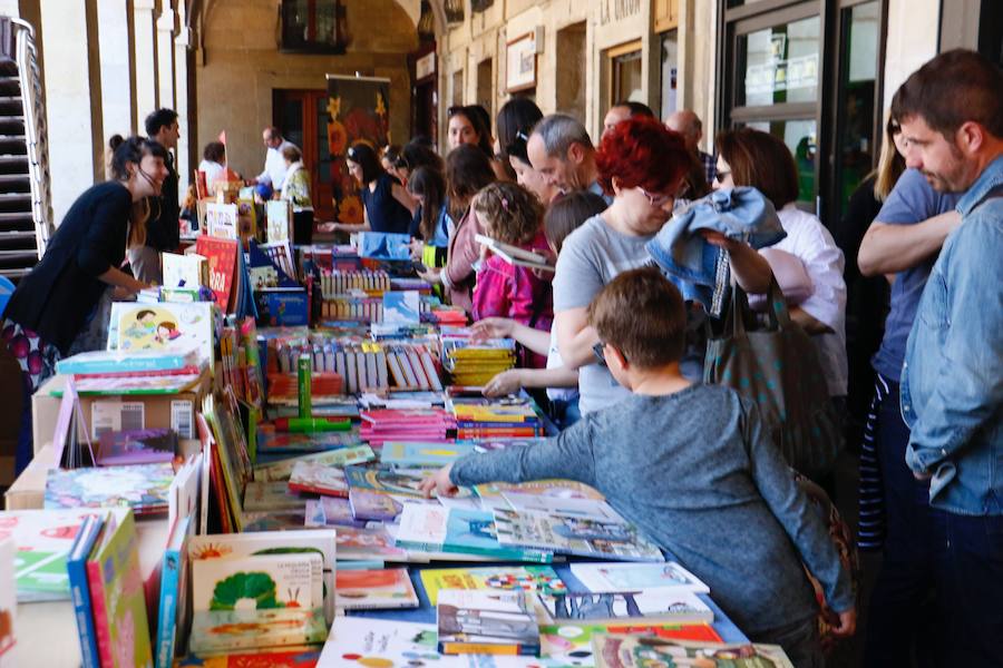 Vitoria lee a sus autores