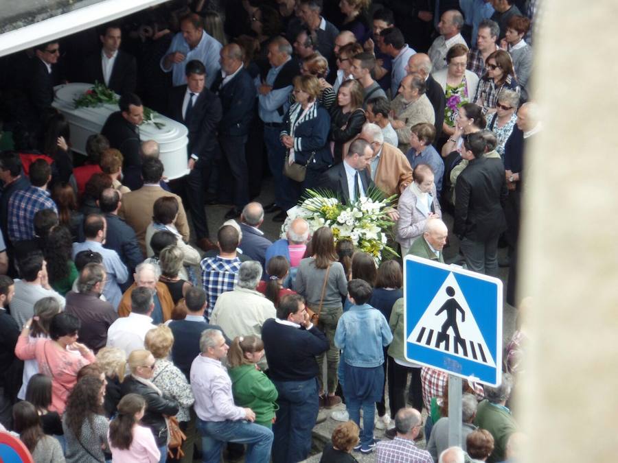 Villarcayo se reúne para despedir a Gonzalo