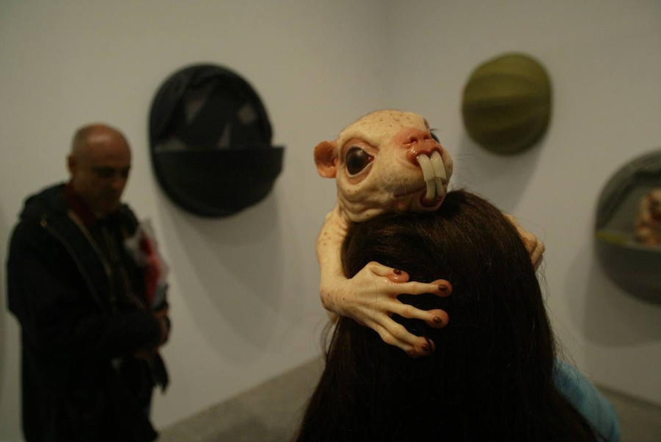 ‘Tiernas criaturas', de Patricia Piccinini (2007). Una de las exposiciones de más éxito del Artium en sus 15 años de vida