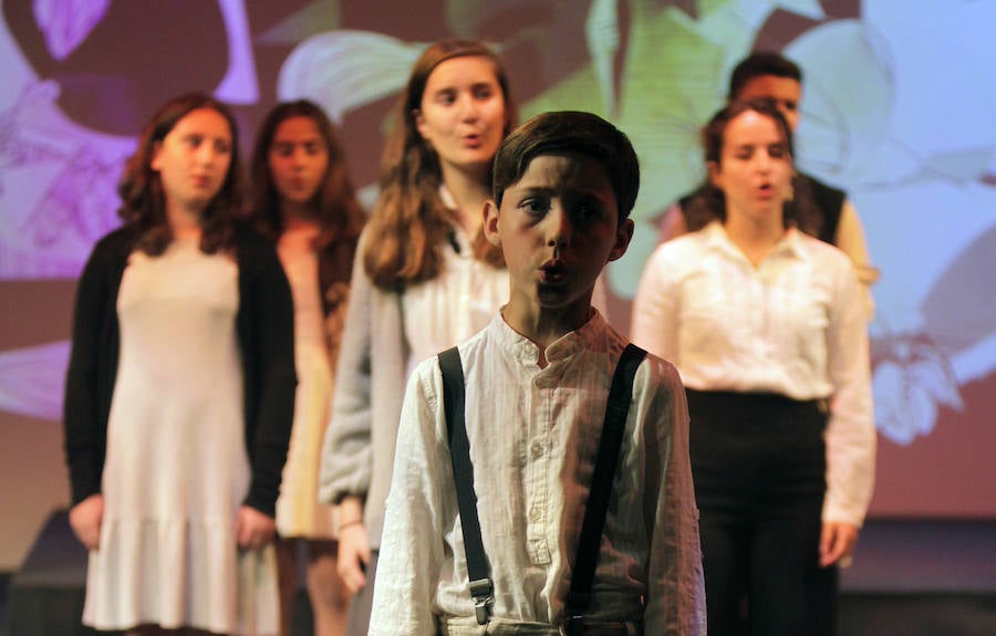 Supervivientes de Nagasaki visitan Gernika