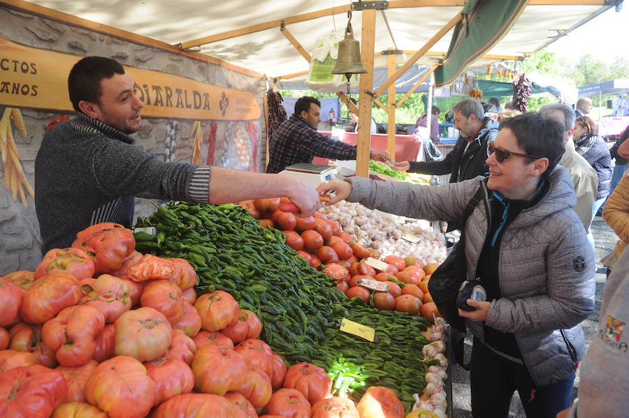 Los alaveses toman el santuario de Estíbaliz
