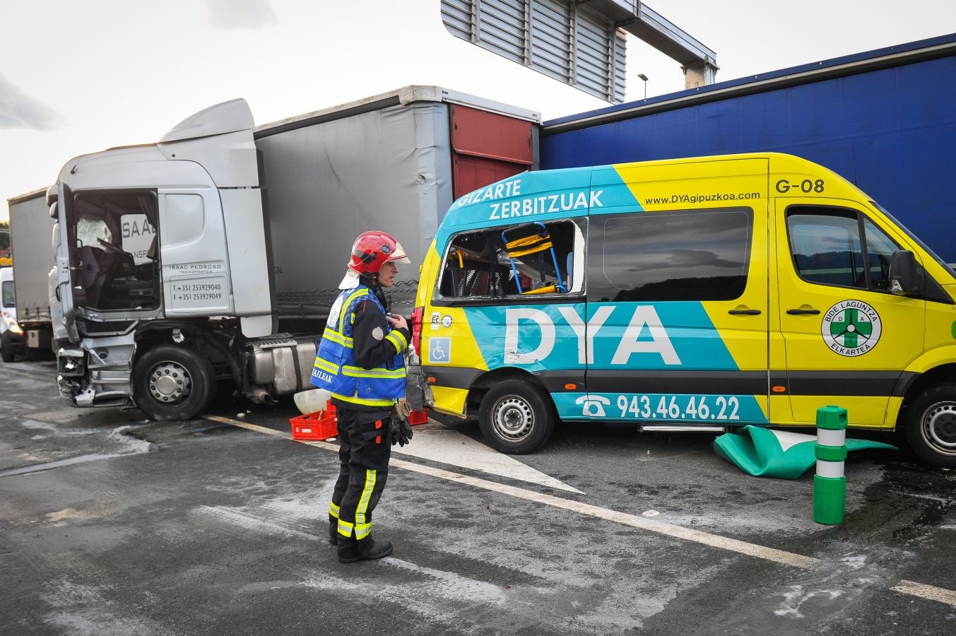 Las imágenes del accidente en la A-15, en Hernani