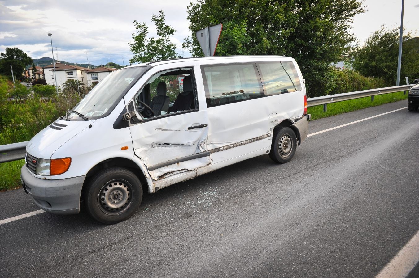 Las imágenes del accidente en la A-15, en Hernani