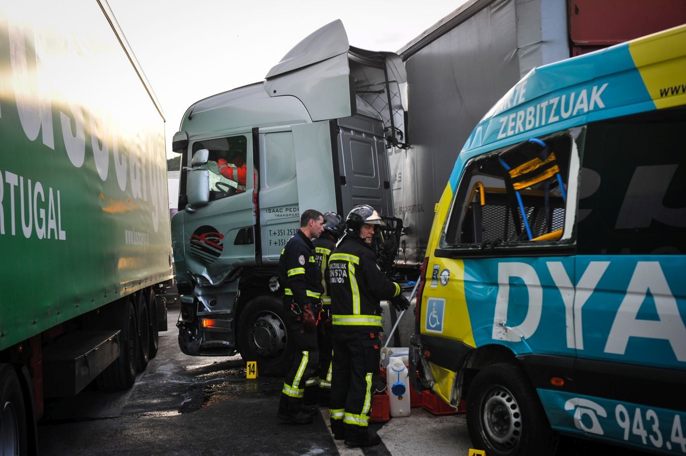 Las imágenes del accidente en la A-15, en Hernani