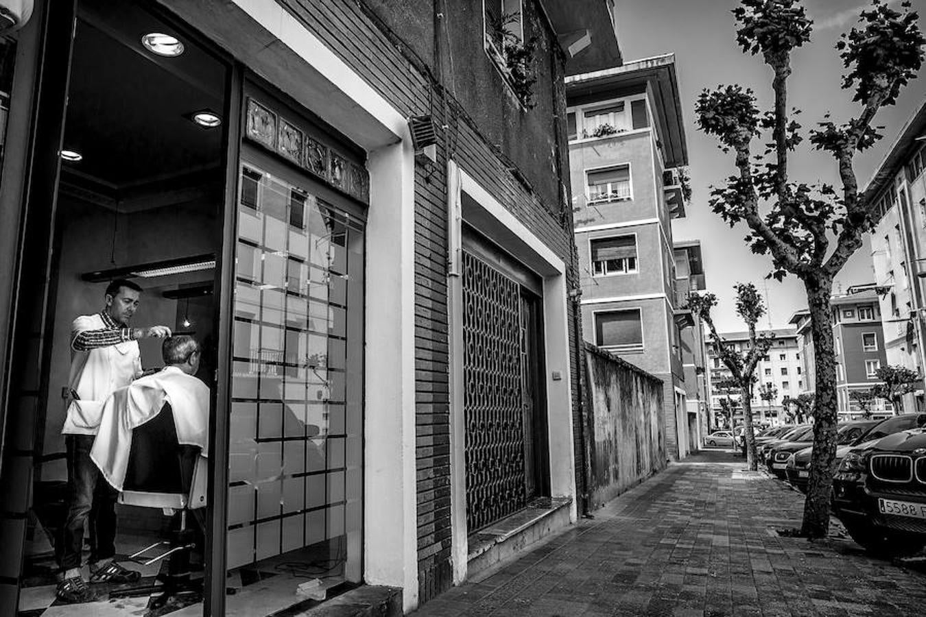 Peluquería en la calle Toribio Alzaga.