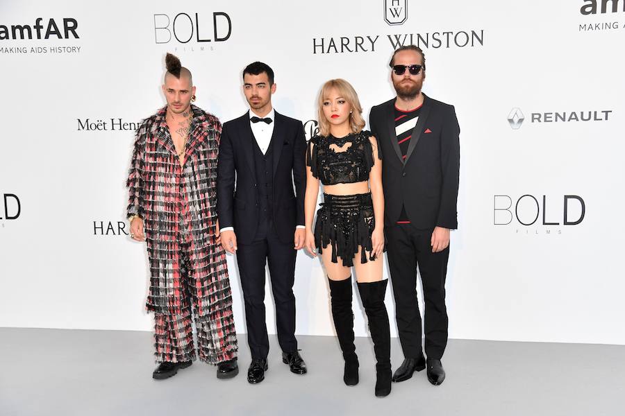 Cole Whittle, Joe Jonas, JinJoo Lee y Jack Lawless de DNCE