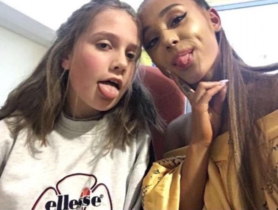 Ariana Grande visita a las víctimas del atentado de Manchester en el hospital