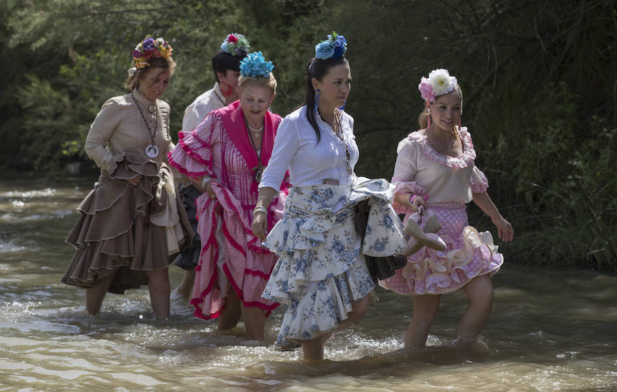 Los rocieros, a camino entre la devoción y la fiesta