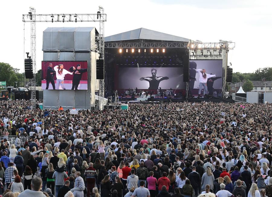 Las mejores imágenes del concierto de Ariana Grande en Manchester