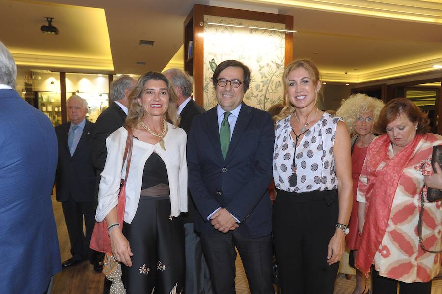 Felisa Ramos, Fernando García Macua e Irene Abascal.