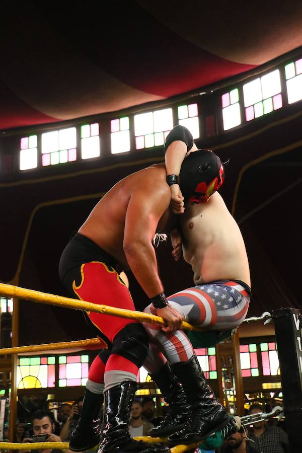 La lucha libre mexicana, todo un espectáculo en el Azkena