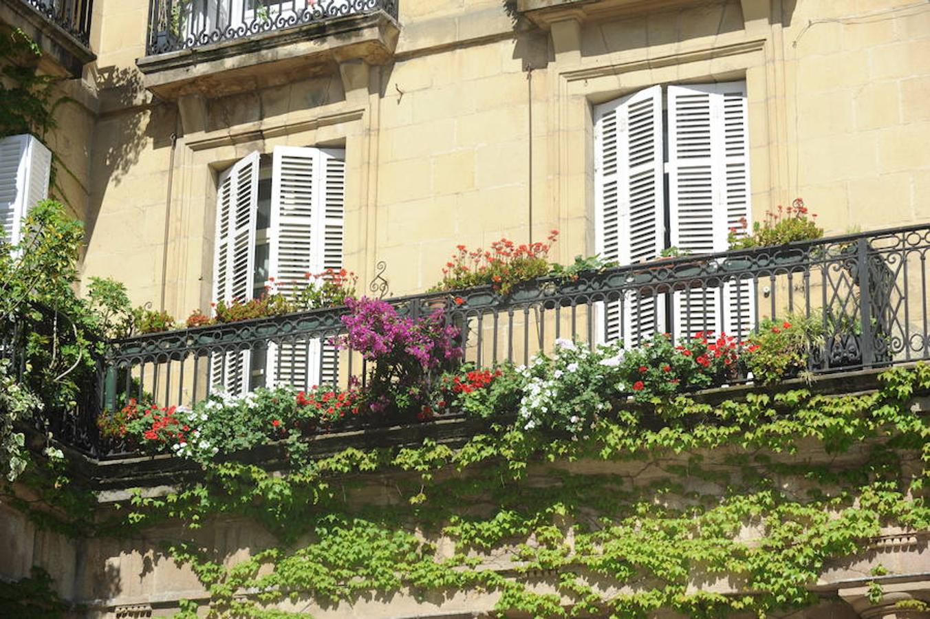 Los mejores balcones del III Concurso de Decoración de Balcones y Miradores del Casco Viejo de Bilbao