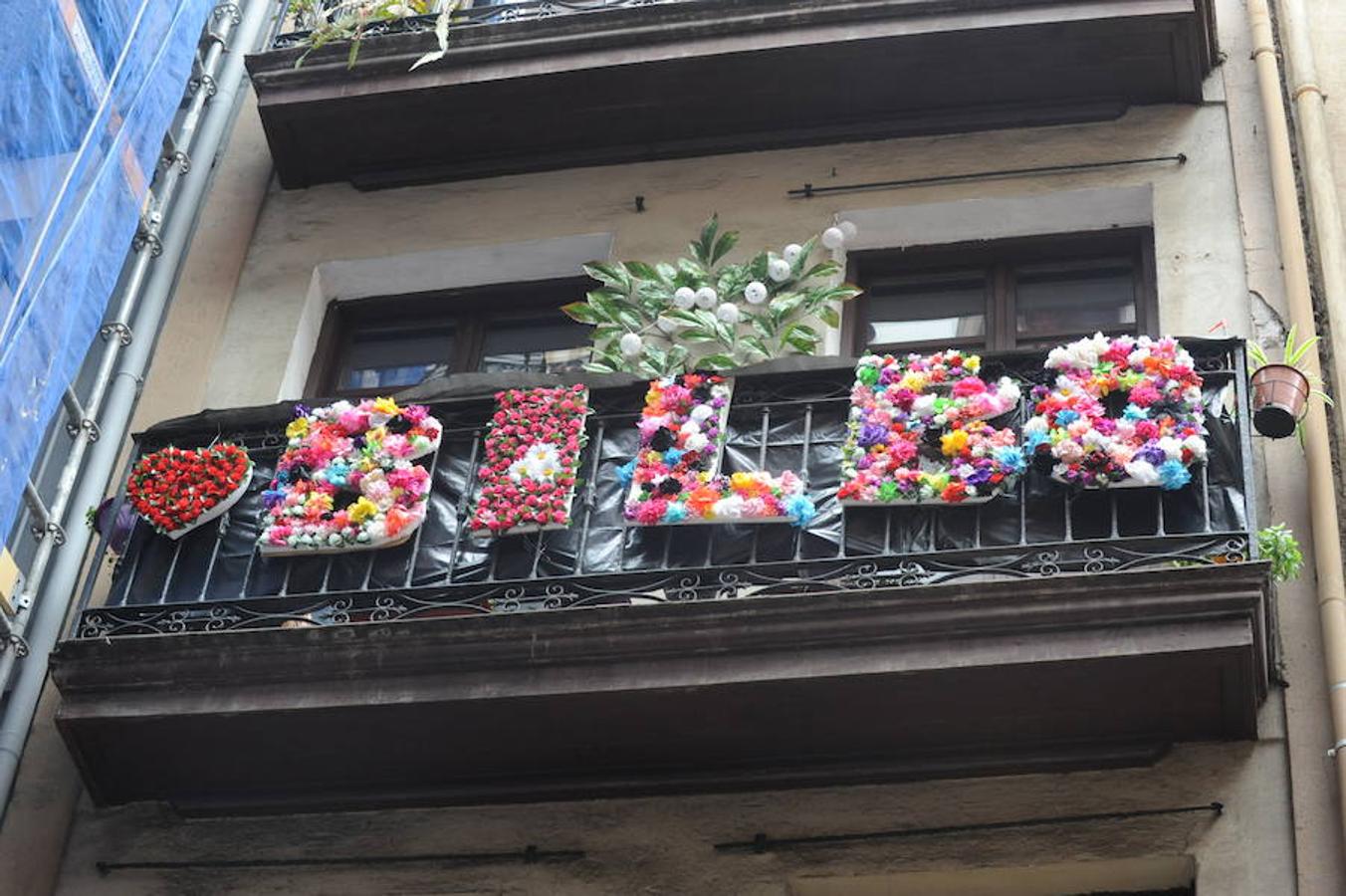 Los mejores balcones del III Concurso de Decoración de Balcones y Miradores del Casco Viejo de Bilbao