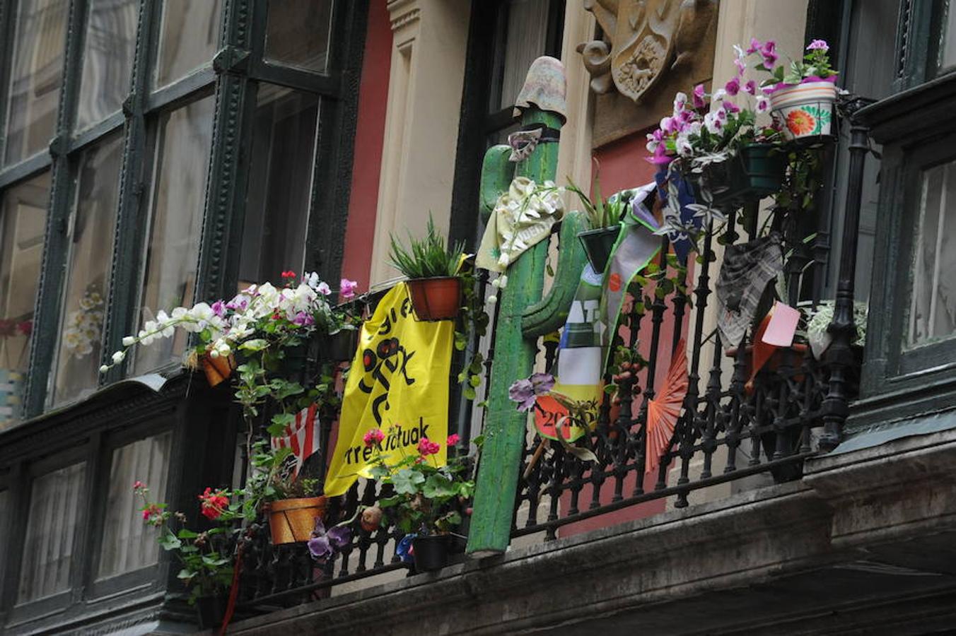 Los mejores balcones del III Concurso de Decoración de Balcones y Miradores del Casco Viejo de Bilbao