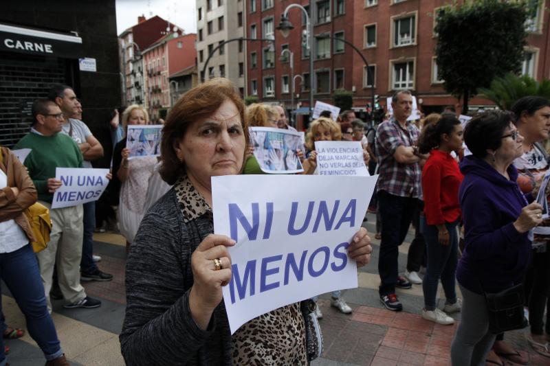Cientos de personas han protestado en Bilbao tras el ataque machista perpetrado este fin de semana