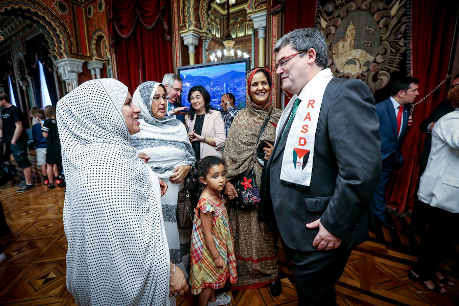  Juan Mari Aburto ha recibido a los pequeños que vienen a pasar sus vacaciones de verano en la capital vizcaína con familias de acogida