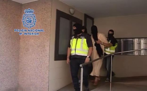 Detención de un acusado de exaltación yihadista en Hospitalet (Barcelona).