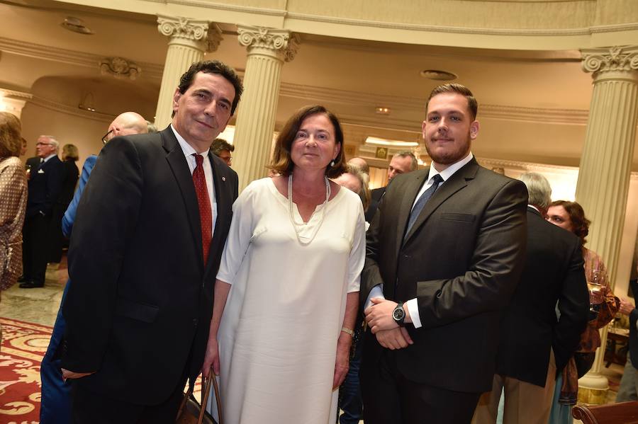 Juan Carlos Pérez Unzueta, María Kovesdi y Vince Berenyi.