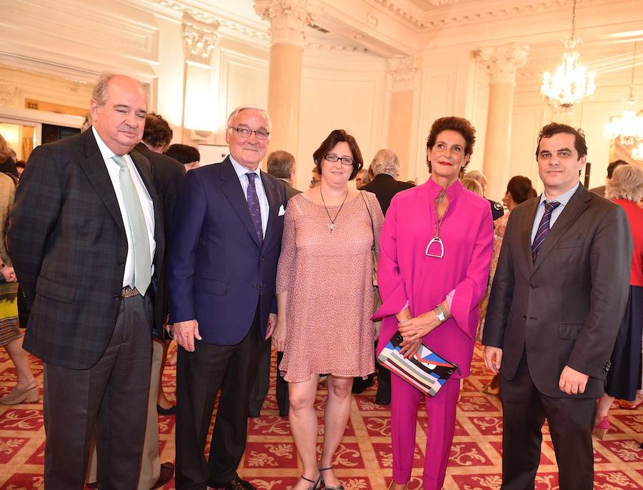 Eduardo Echévarri, Toni Jobbe-Duval, Magdalena Solabarrieta, Beatriz Mesa e Ino Fuentes.