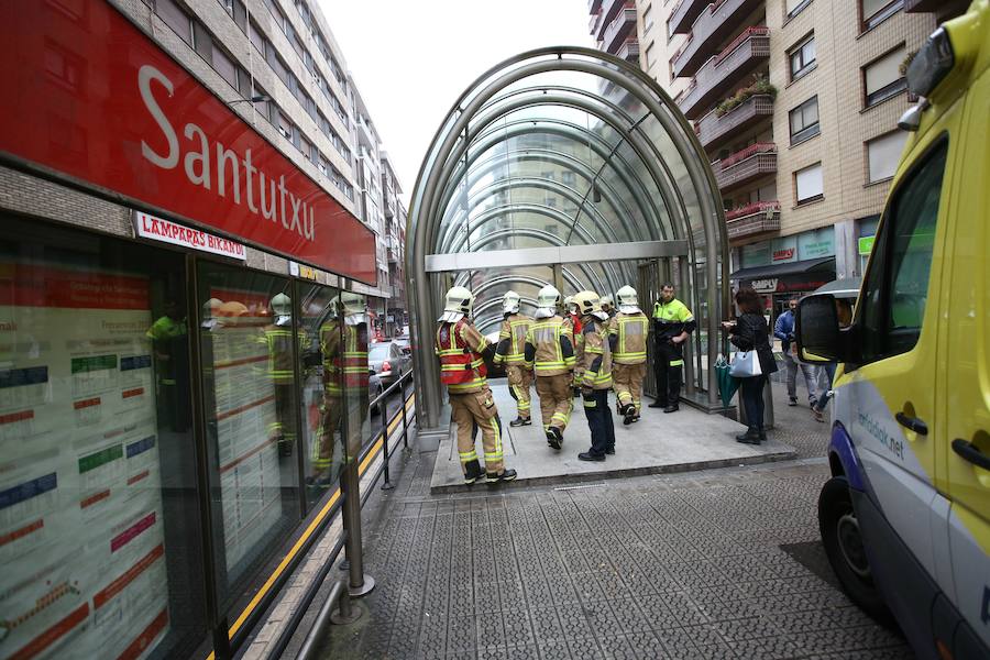 Muere un hombre al ser arrollado en la estación de metro de Santutxu