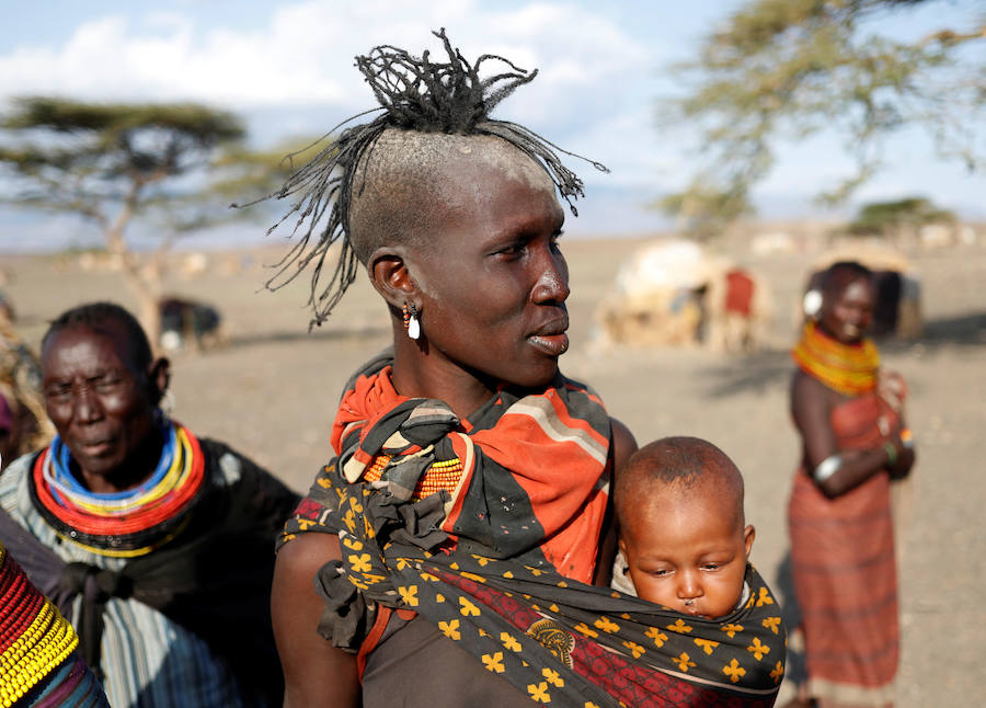 Este pueblo de costumbres ancestrales desafía al progreso desde un árido rincón de Kenia.
