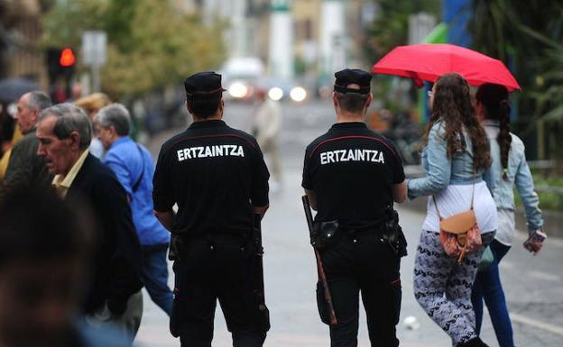 Detenido en San Sebastián por acosar sexualmente a una menor a través del móvil