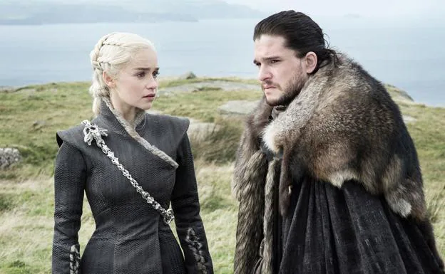 Daenerys y Jon Nieve, en Rocadragón.