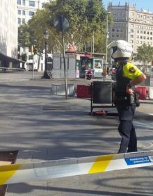 Imagen secundaria 2 - 13 muertos y más de 100 heridos en el atentado de Barcelona