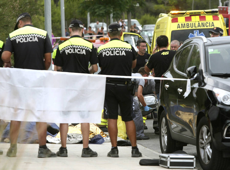 Un accidente frontal entre un coche y un autobús deja cinco muertos en Salou