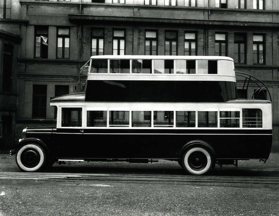 Autobús de dos pisos fabricado en Sestao en 1930. 