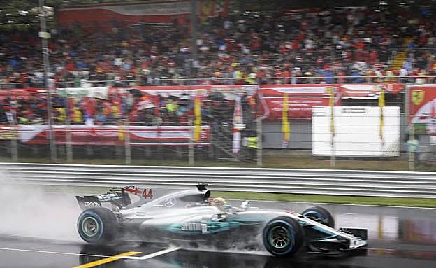 Lewis Hamilton ha firmado su 69 pole. 