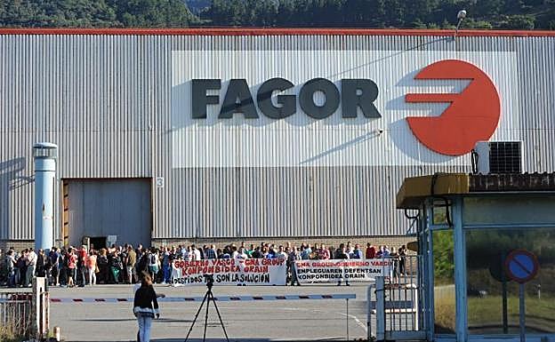 oncentración de los trabajadores de la empresa de Garagartza.