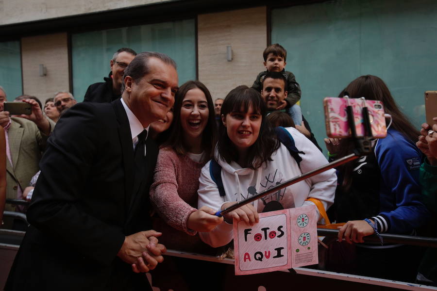 Las fotos de la alfombra naranja de la gala de clausura del FesTVal