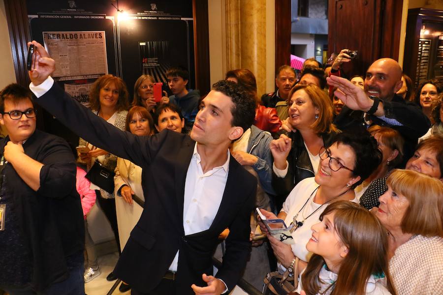 Las fotos de la alfombra naranja de la gala de clausura del FesTVal