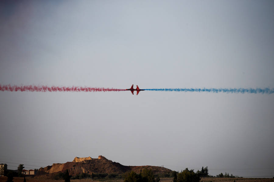 La capital griega fue escenario de un evento en el que participaron los mejores pilotos de aviones del mundo