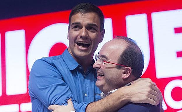 Pedro Sánchez y Miquel Iceta, en Bilbao la víspera del referéndum catalán