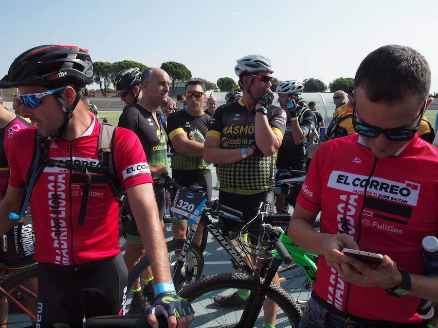 El equipo de EL CORREO, cerca de la meta del MTB Non Stop Madrid-Lisboa