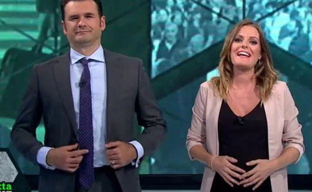 Iñaki López y Andrea Ropero presentan 'La Sexta Noche'.