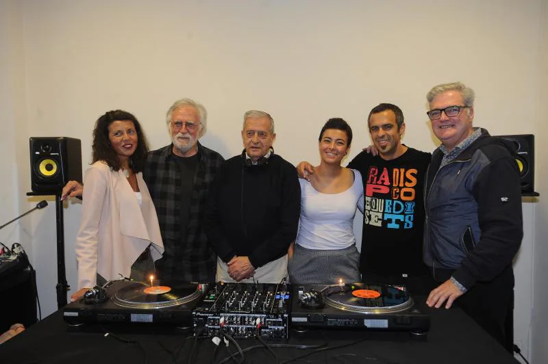 Sonia Rodríguez Figueroa, Carlos Zubiaga, José Antonio, Haizea y Javier Cayón e Iñaki Uranga. 