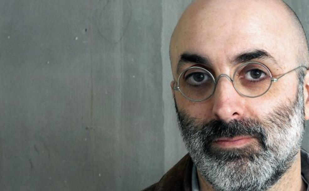 El escritor guatemalteco Eduardo Halfon, durante una visita a España.