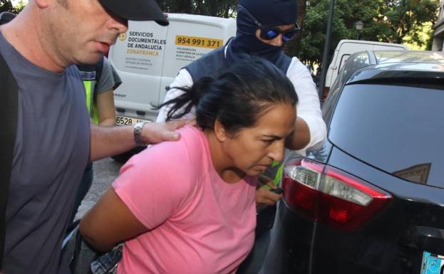 Imagen de una de las detenidas. 