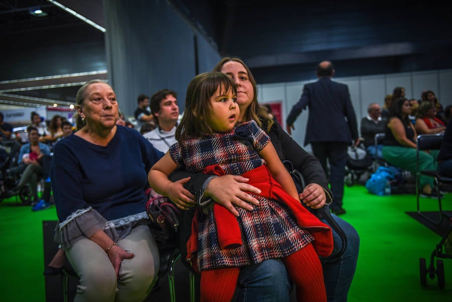 Expobodas se celebra este fin de semana en el BEC con la presencia de más de cien firmas de moda de ceremonia, fotografía, joyas...