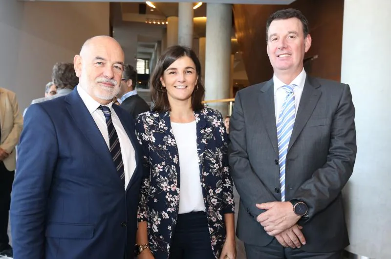 Jon Aldeiturriaga, Ana Churruca y Julián Ruiz.