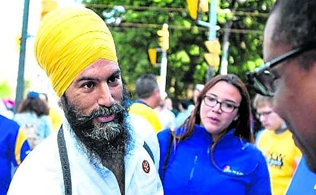 Imagen principal - Un león contra Trudeau